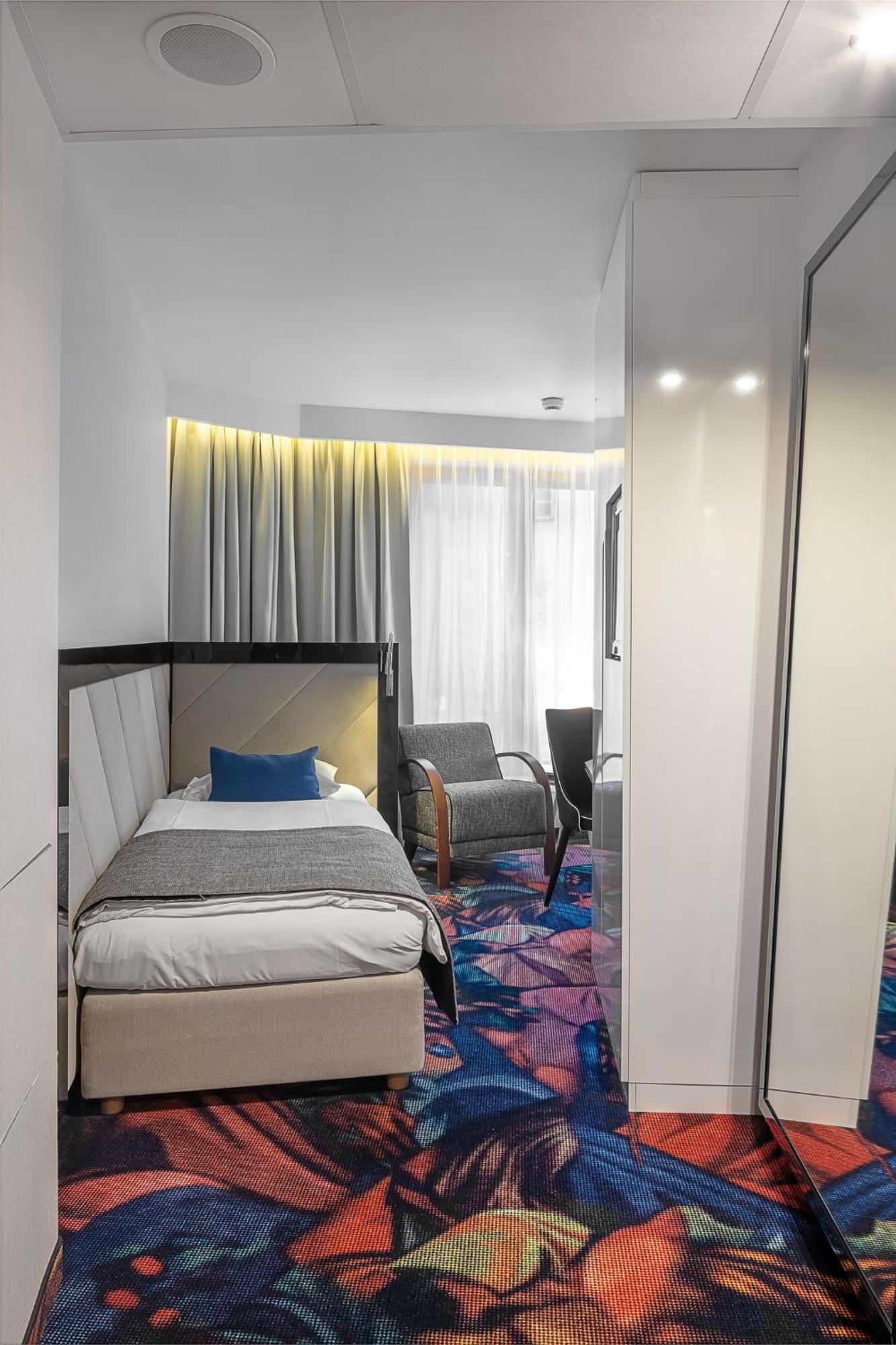 Single Room,1282450240:JPEG
