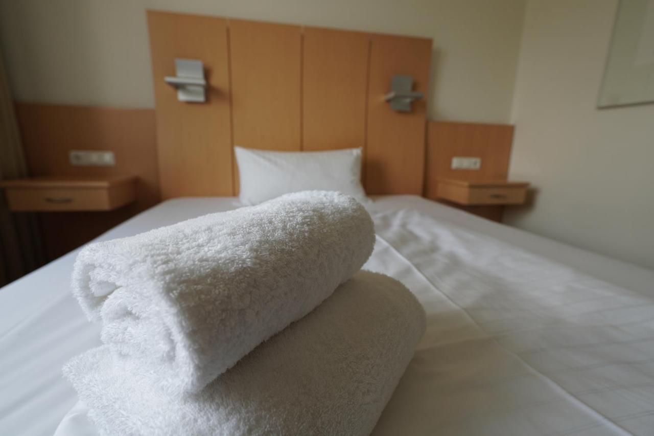 Standard Double Room,1307886874:JPEG