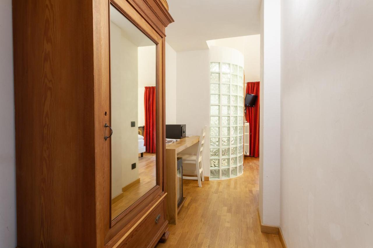 Large Single Room