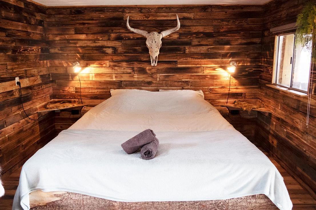 Deluxe Room,1379473799:JPEG