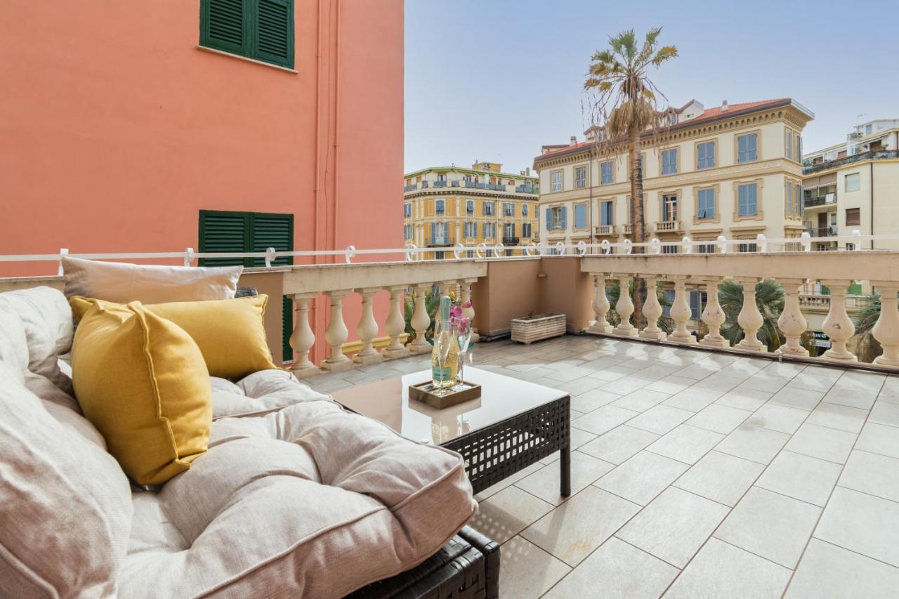 Apartment Terrace,1370525084:JPEG