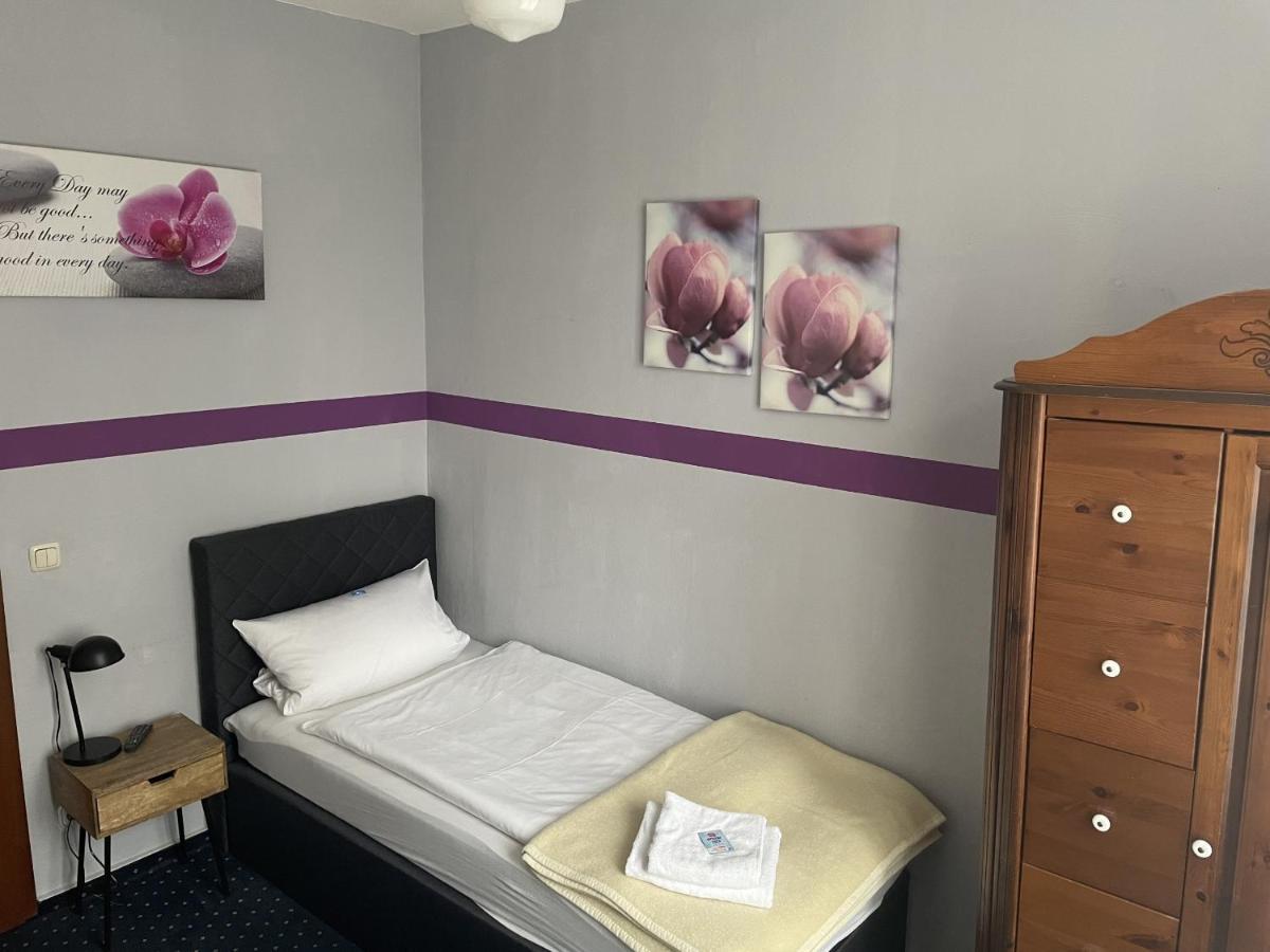 Standard Single Room,1588417247:JPEG
