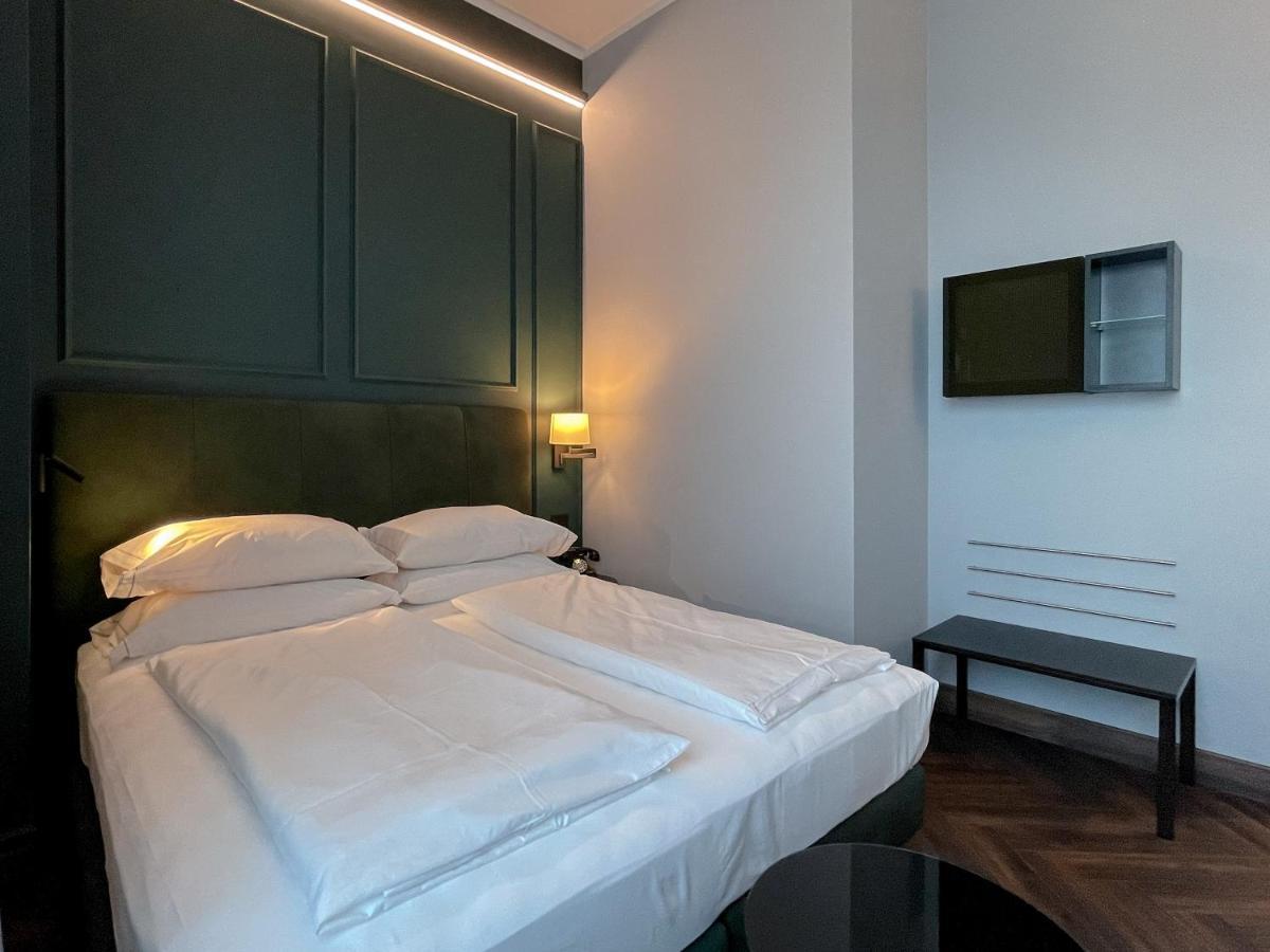 Superior Single Room