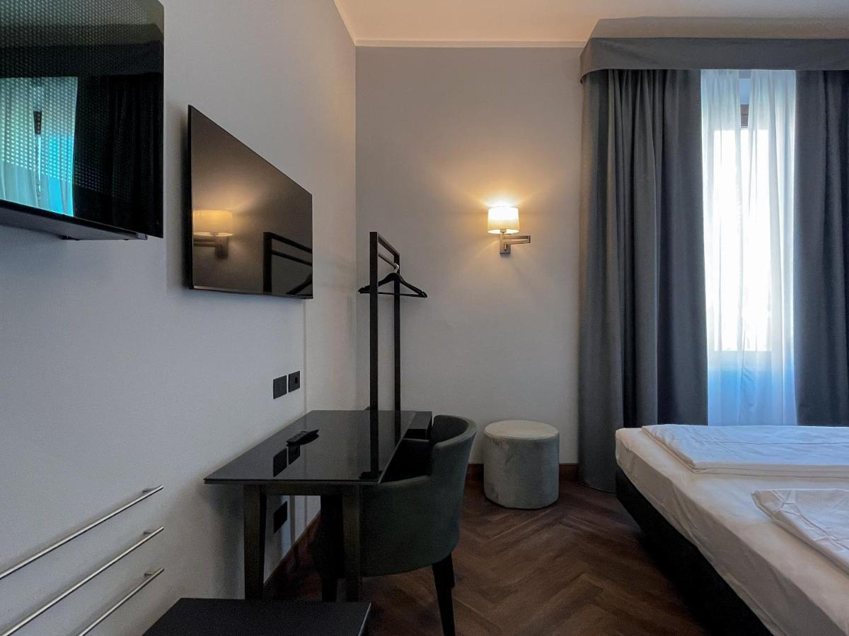 Deluxe Double or Twin Room,1377228698:JPEG