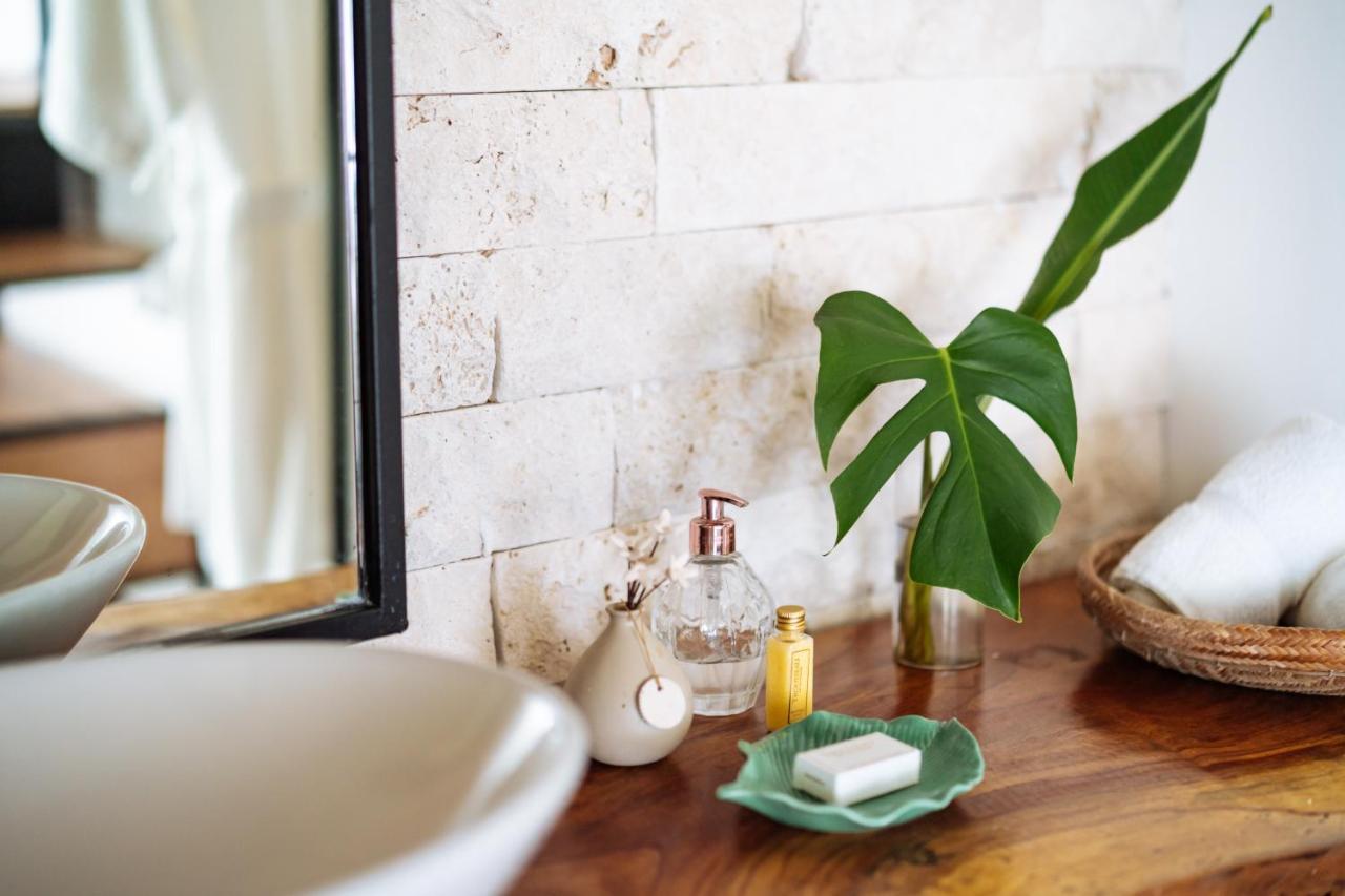 Superior Bungalow Spa Bath