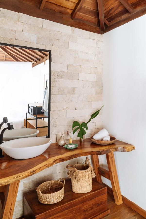 Superior Bungalow Spa Bath