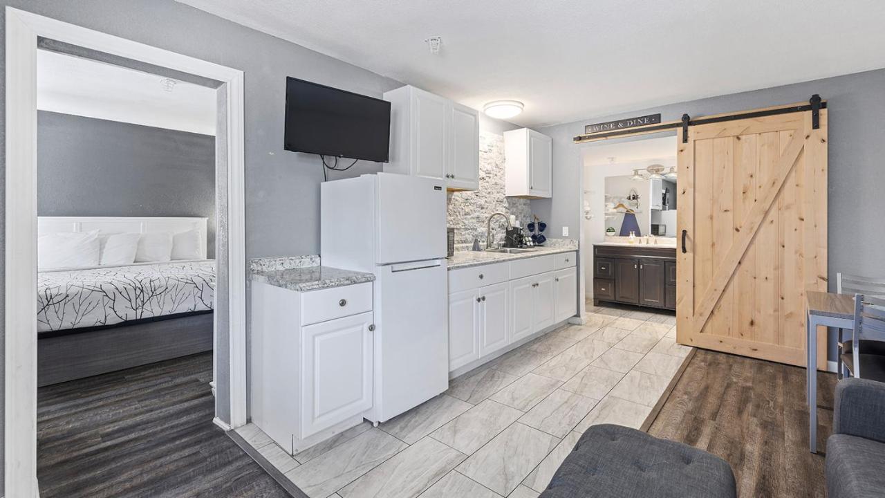 One-Bedroom Suite