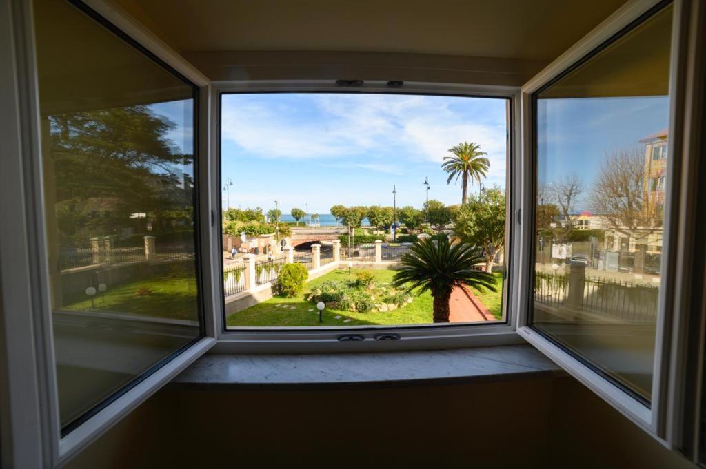 Triple Room Sea View