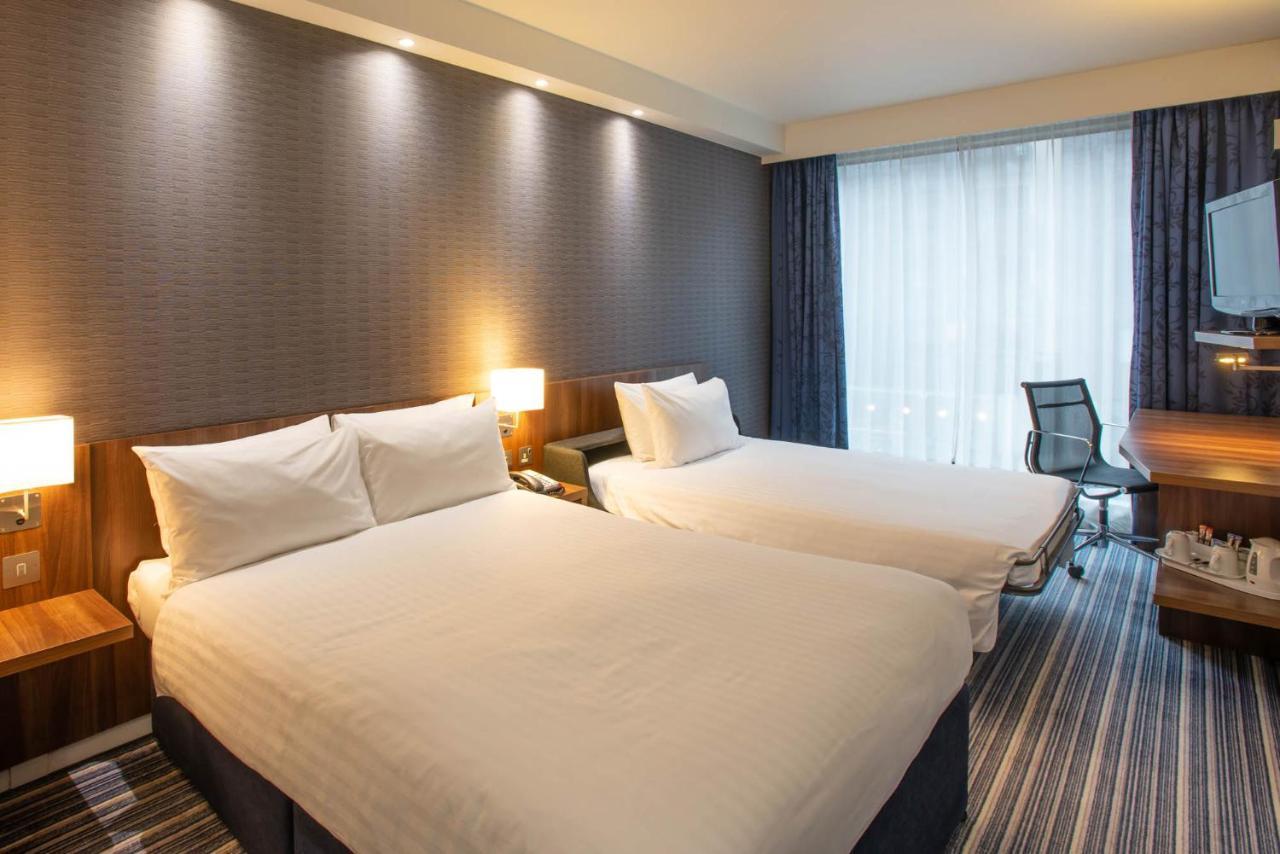 Standard Double Room Sofa Bed Hot