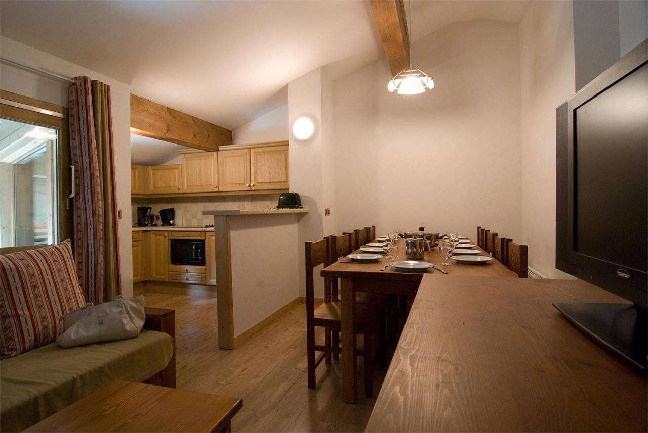 Three-Bedroom Apartment Loggia