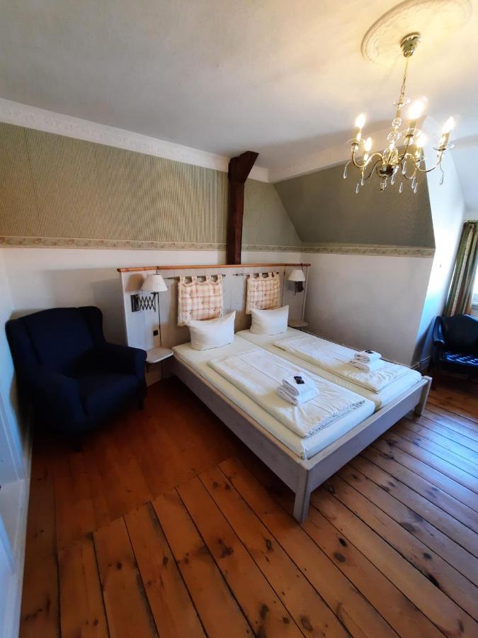 Double Room,1377916910:JPEG