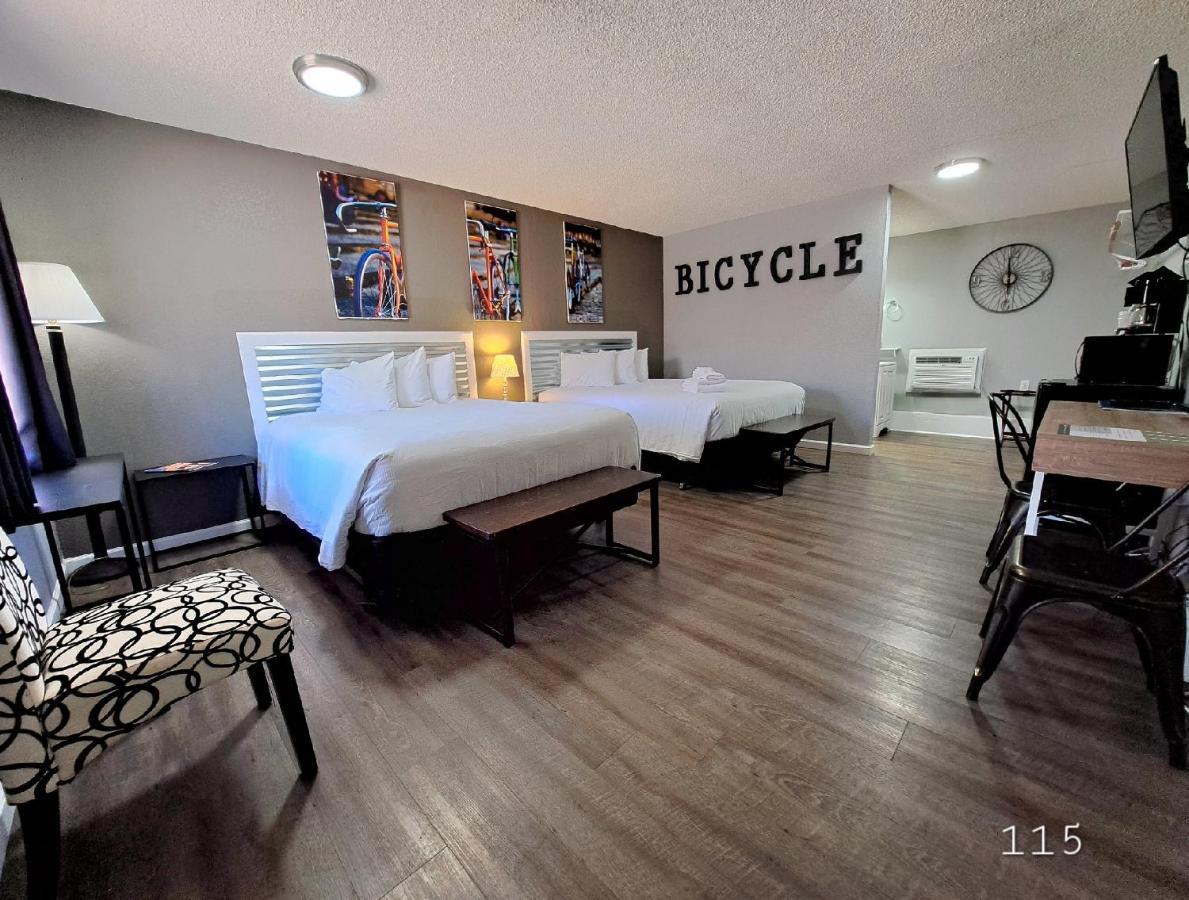 Superior Queen Room with Two Queen Beds
