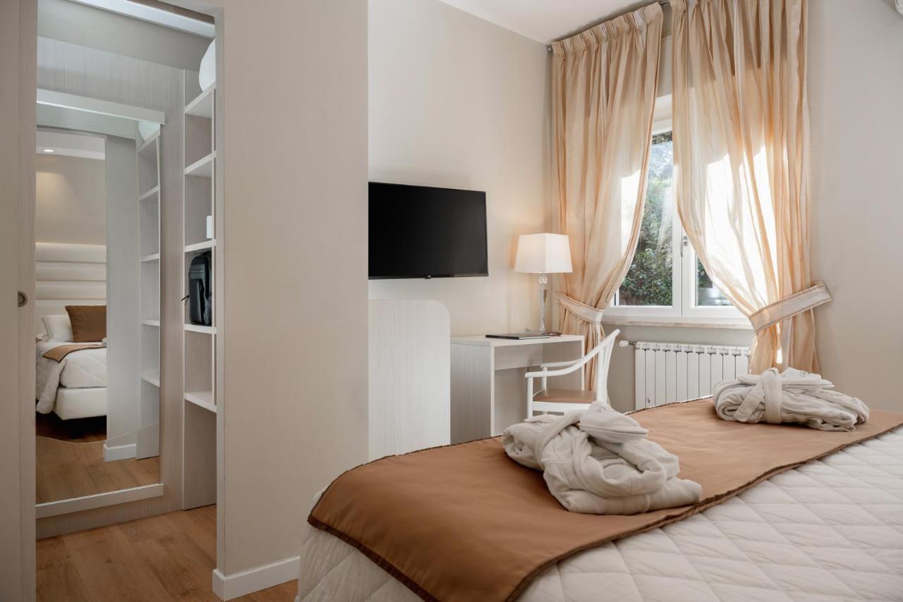 Double Room,823487681:JPEG