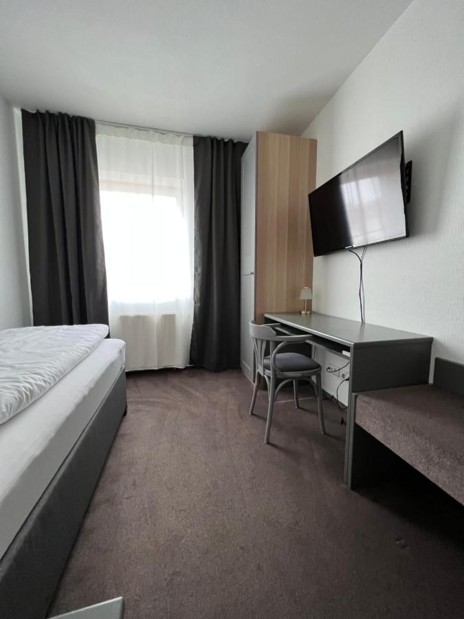 Single Room,1378892651:JPEG