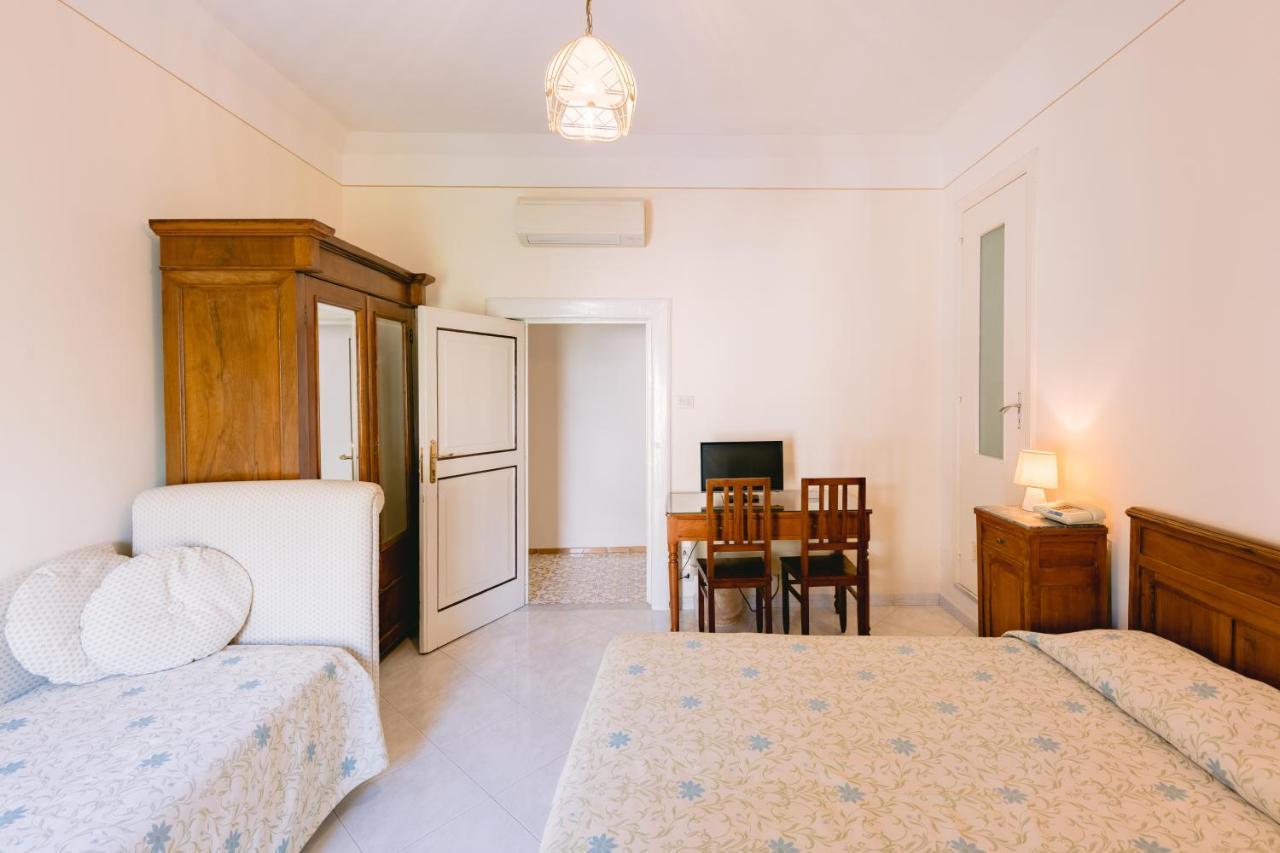 Triple Room,1379030777:JPEG