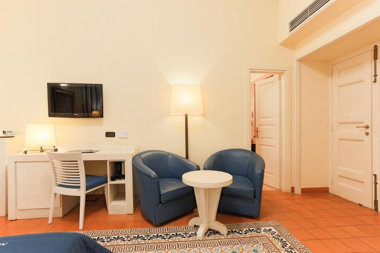 Classic Double or Twin Room,1379319443:JPEG