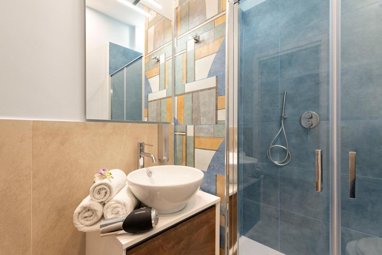 Triple Room Private Bathroom