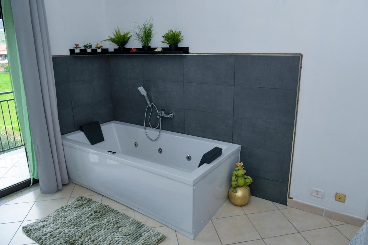 Suite Hot Tub