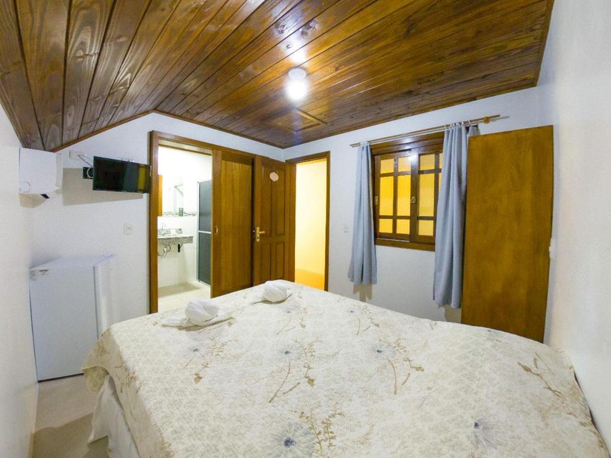 Budget Double Room,48423271:JPEG