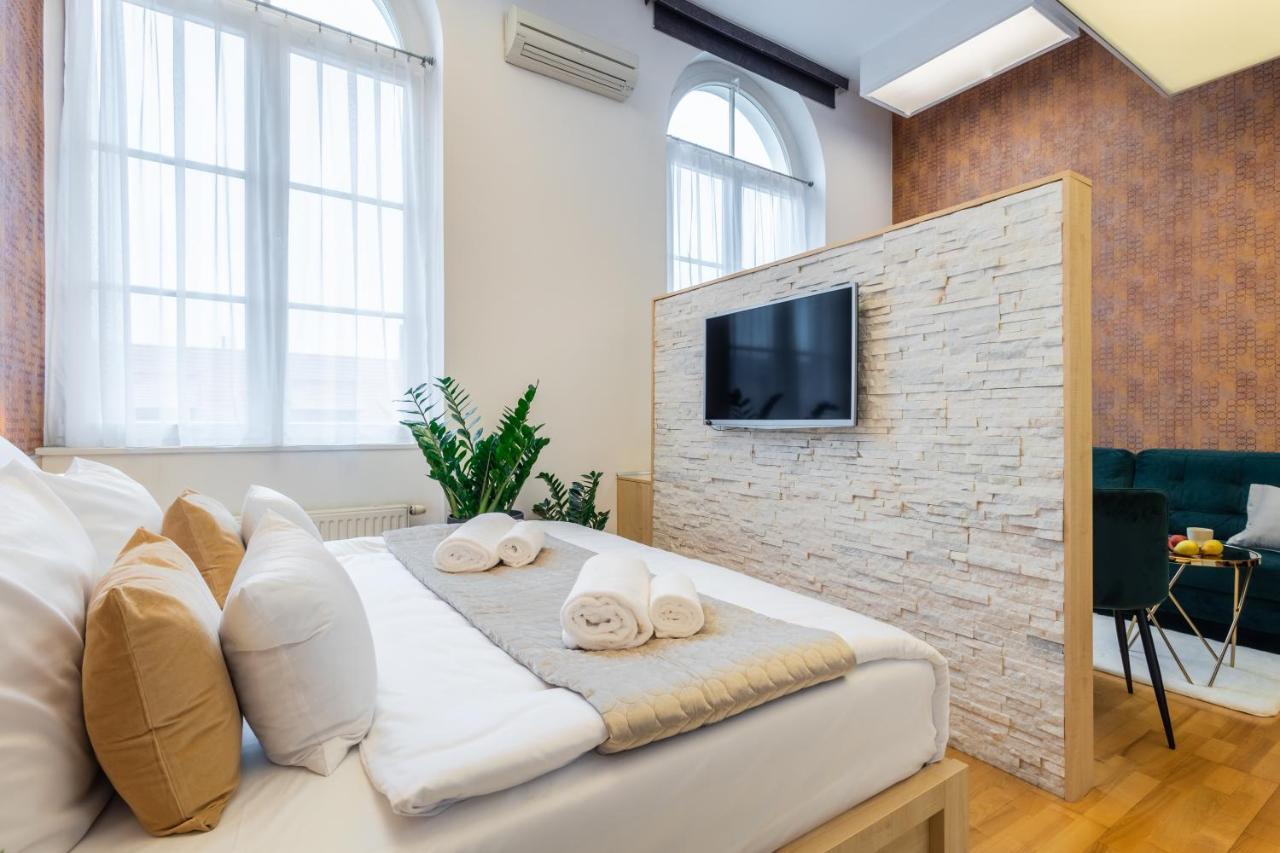 Classic Quadruple Room