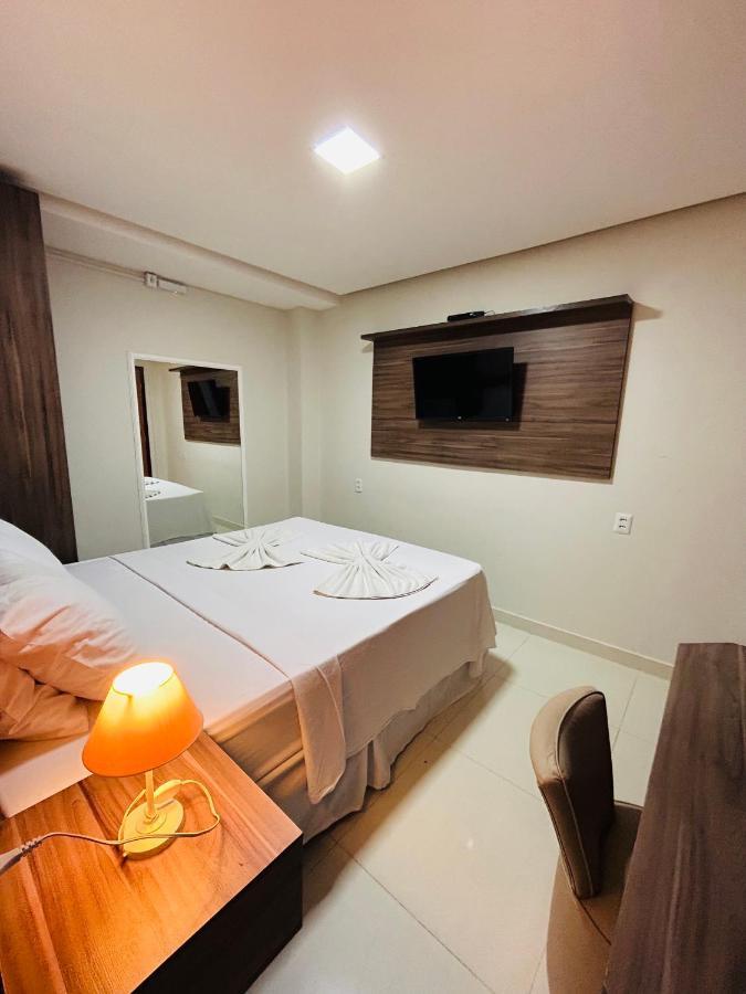 Standard Suite,1380765299:JPEG