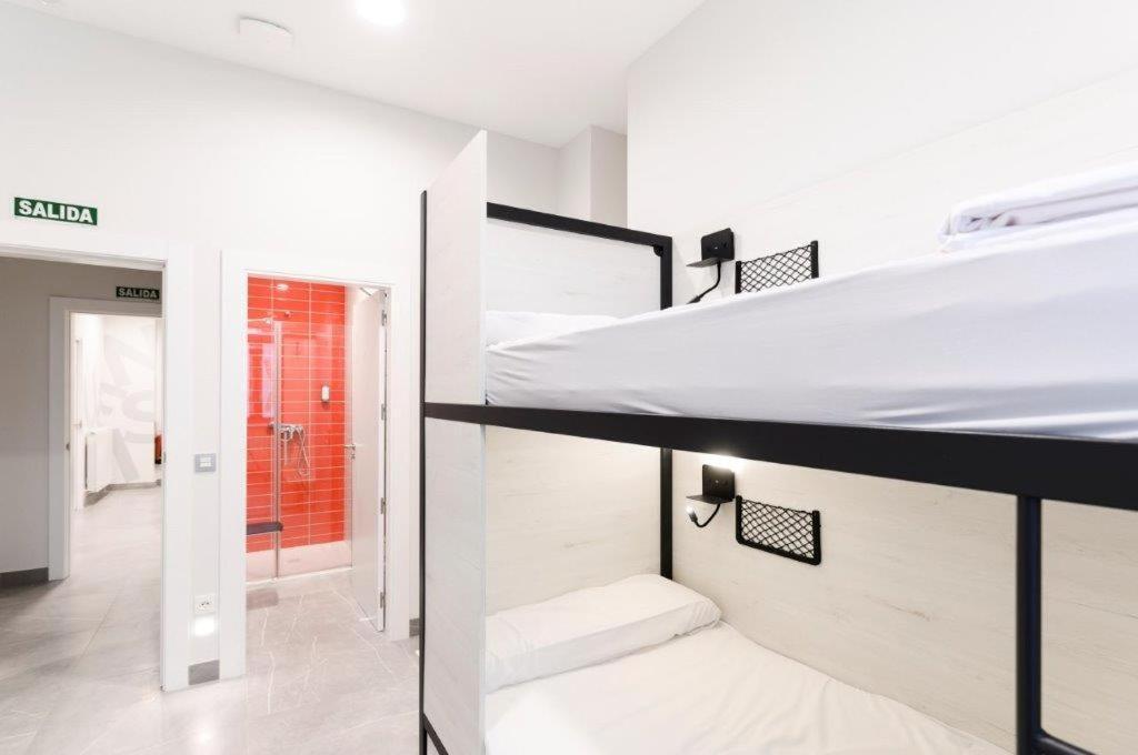 Standard Quadruple Room,1381044308:JPEG