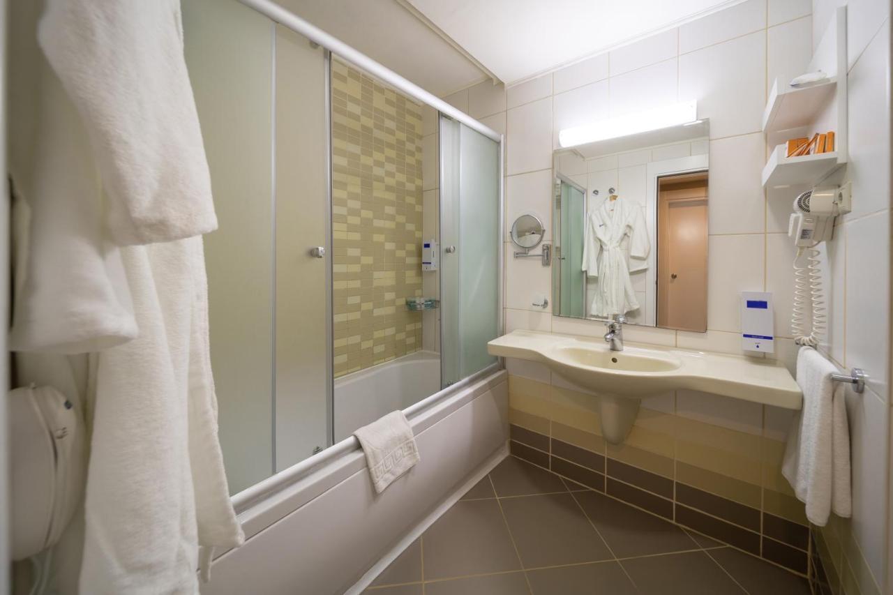 Classic Single Room