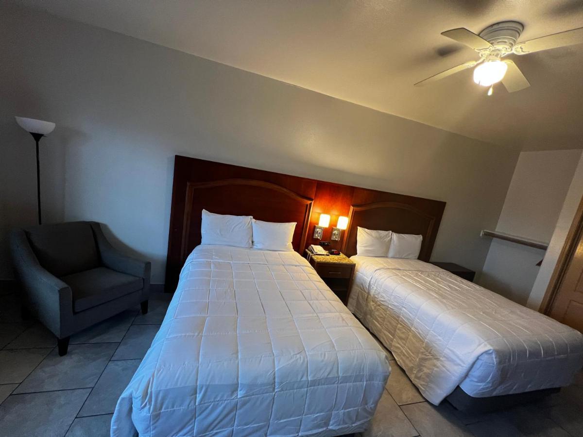 Double Room Two Double Beds Non-Smoking