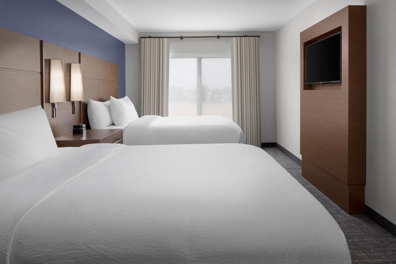 One-Bedroom Suite Two Queen Beds Sofa Bed