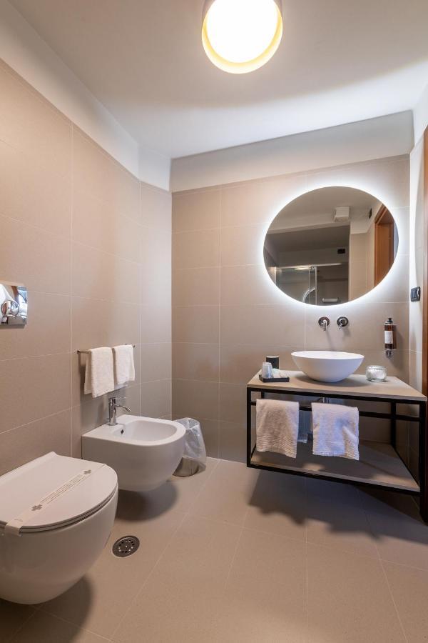 Double Room,1376537813:JPEG