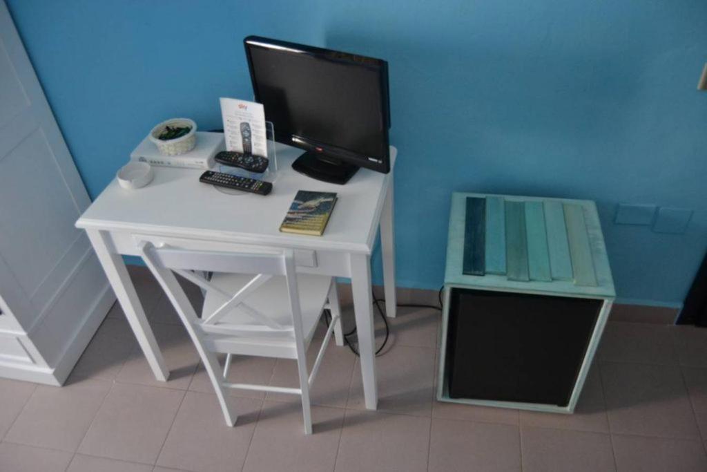 Large Single Room,1381519670:JPEG