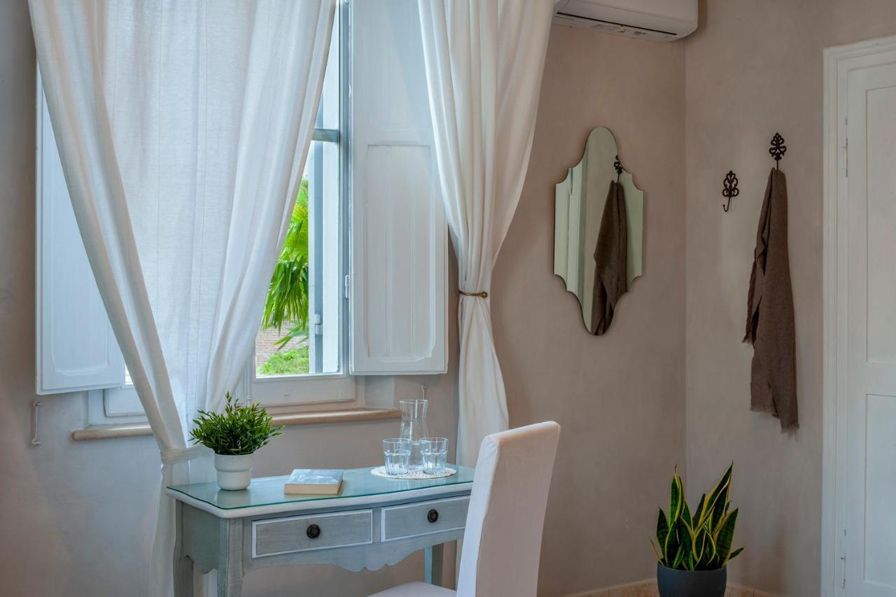 Triple Room Private External Bathroom