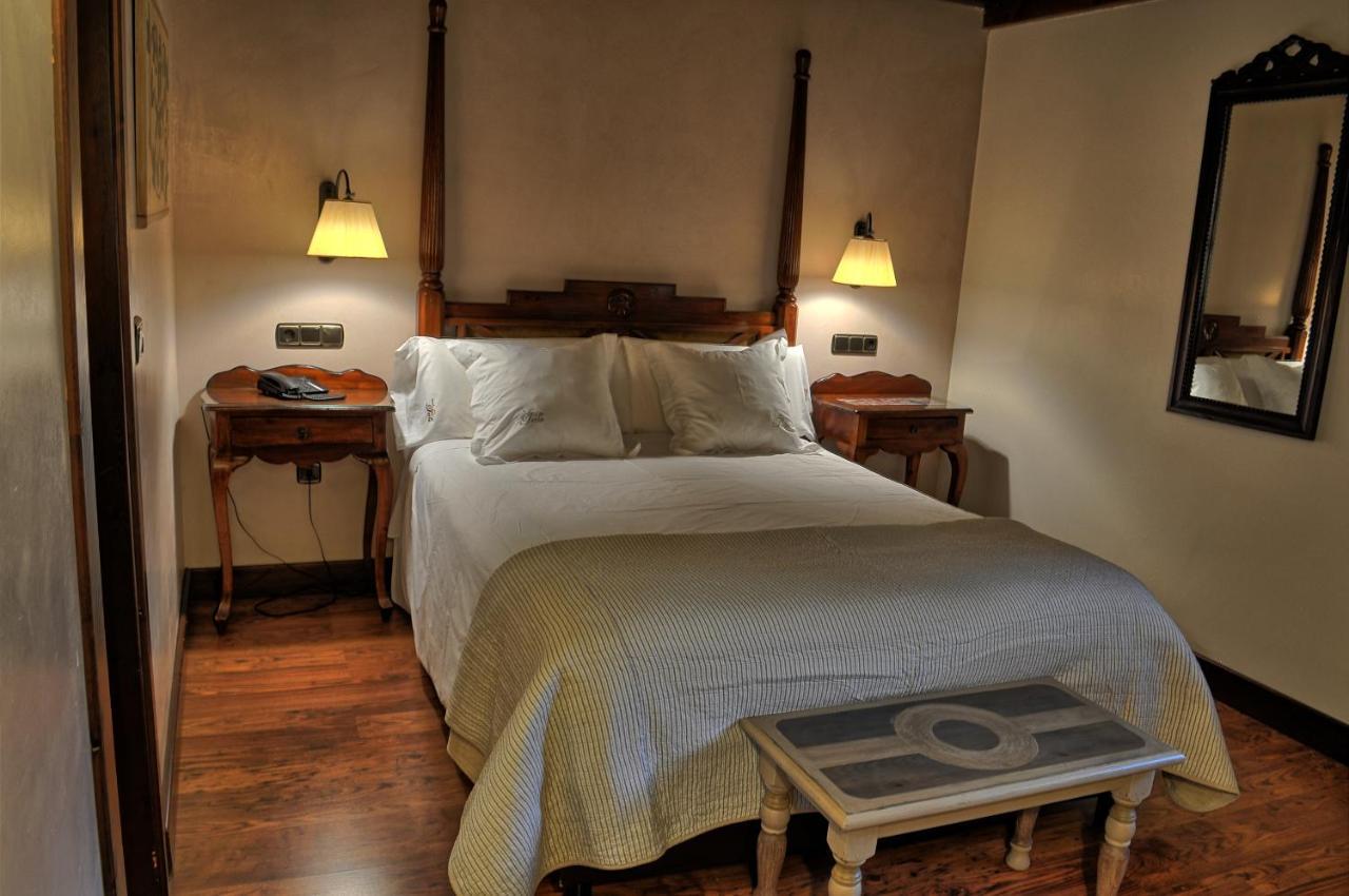 Double Room,1232183345:JPEG