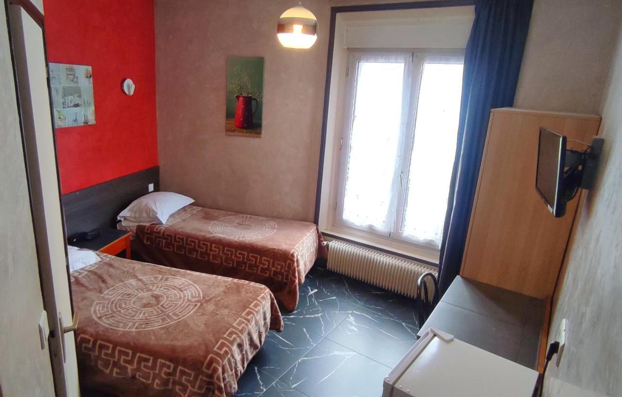 Twin Room,1589394021:JPEG