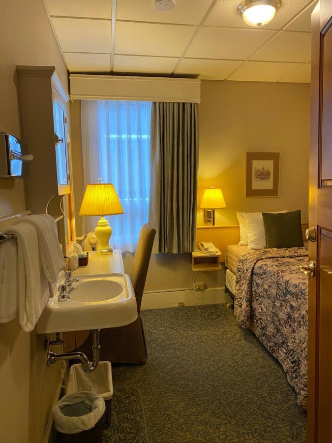 Economy Single Room