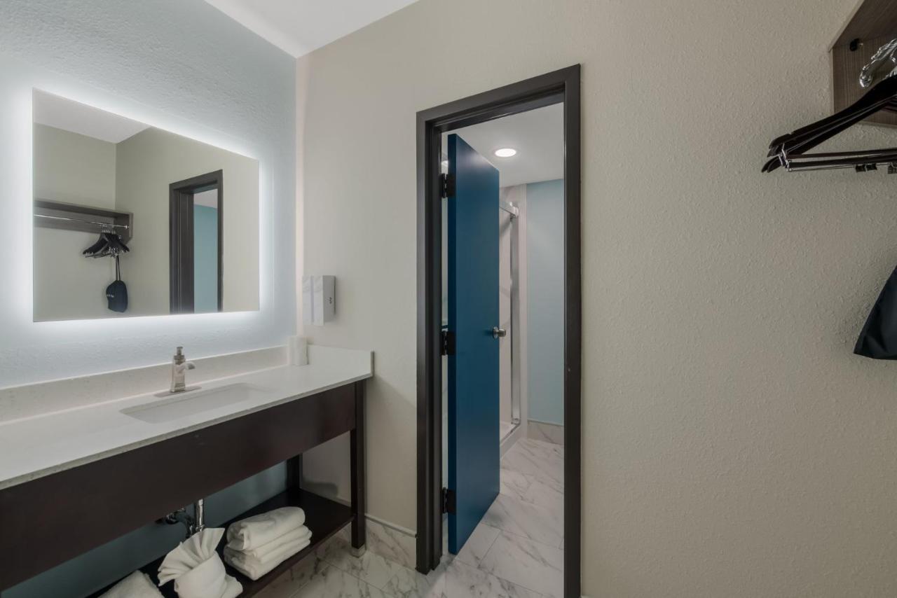 Superior Room Two Double Beds Pool View Smoke