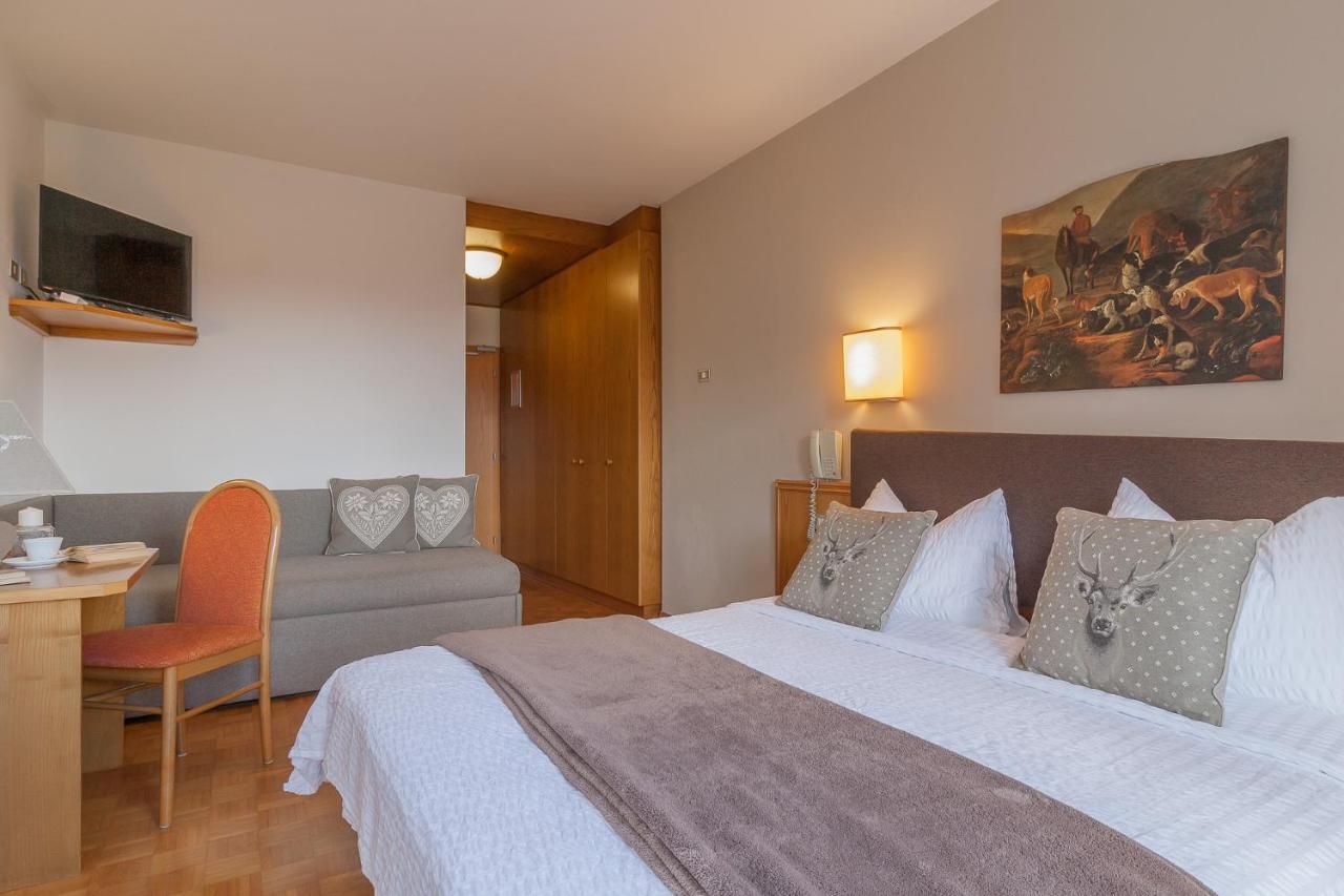 Standard Triple Room,1323145756:JPEG
