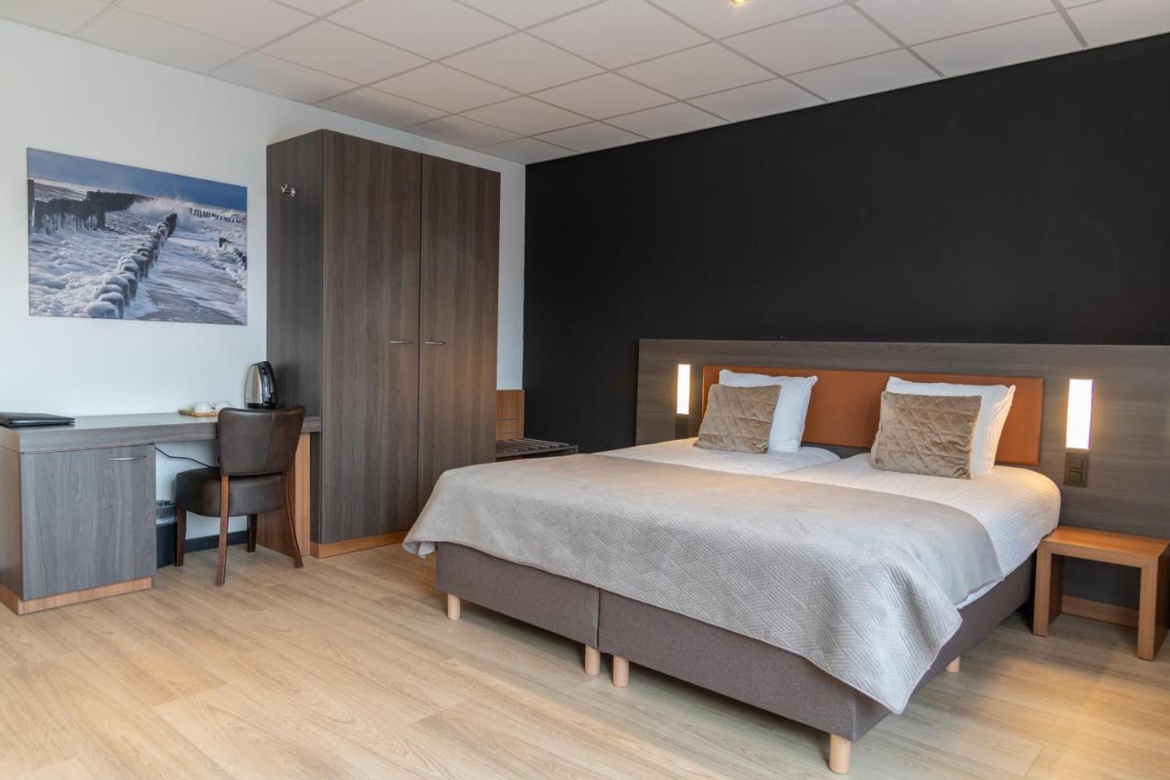 Large Twin Room