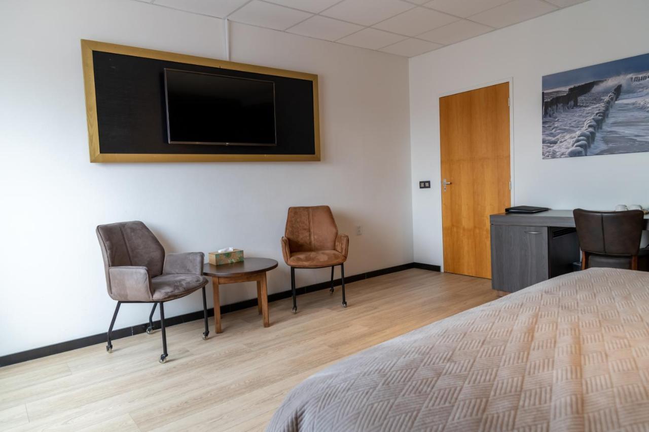 Large Twin Room