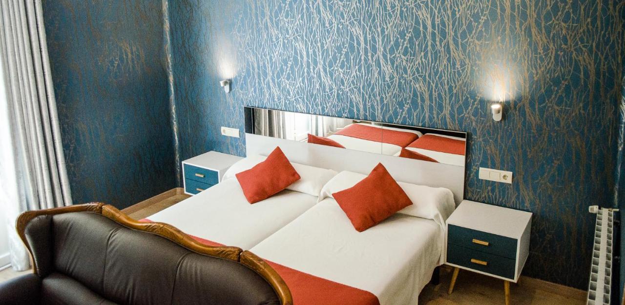 Deluxe Triple Room,1393788632:JPEG