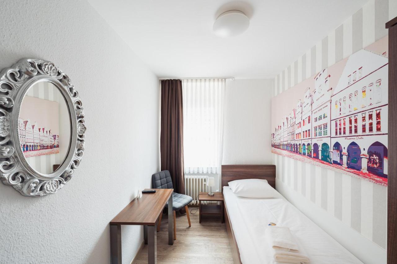 Single Room,1386275612:JPEG