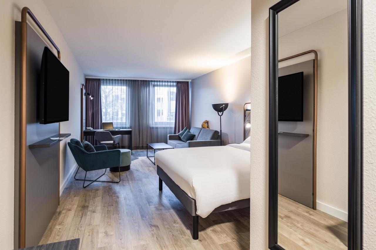 Family room 1 Sweet Bed 160x200 by ibis Styles sofa bed,1386651842:JPEG
