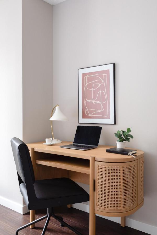 Premium Queen Studio Self Check Virtual Front Desk