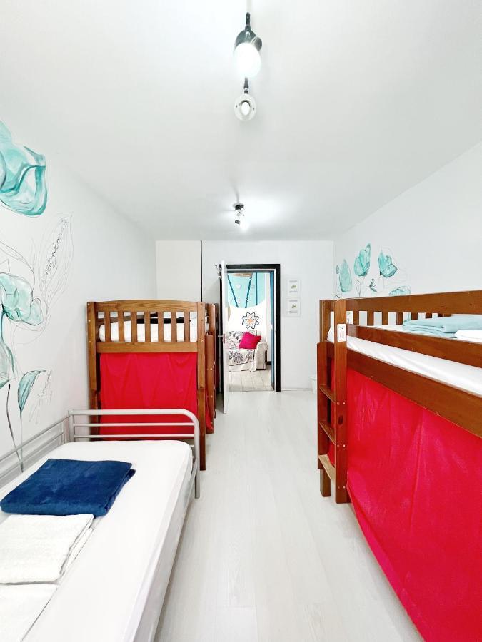 Bed 5-Bed Mixed Dormitory Room,1636025224:JPEG