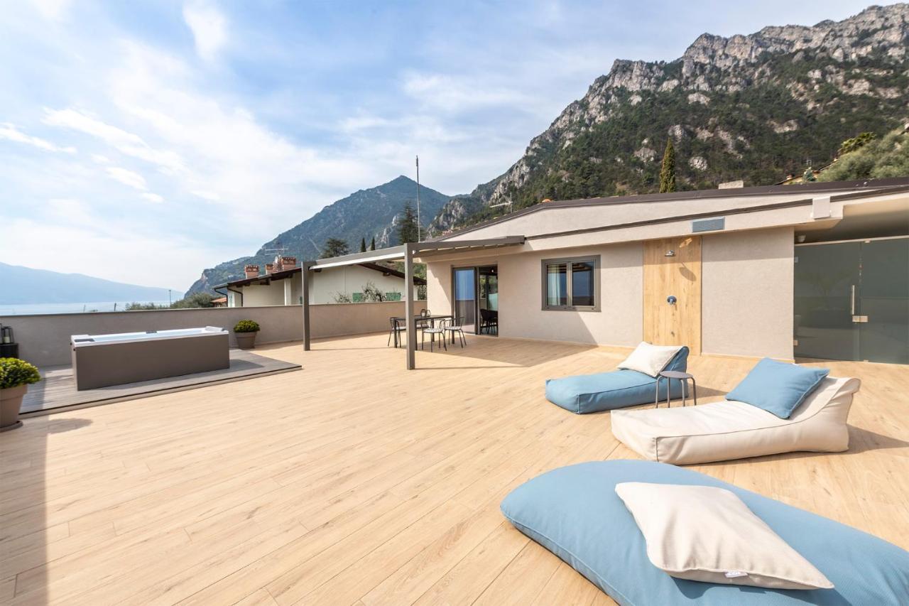 Penthouse Lake View Terrace Whirlpool