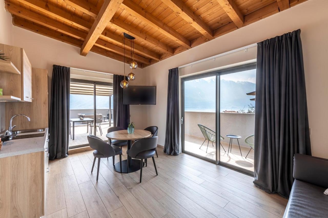 Penthouse Lake View Terrace Whirlpool
