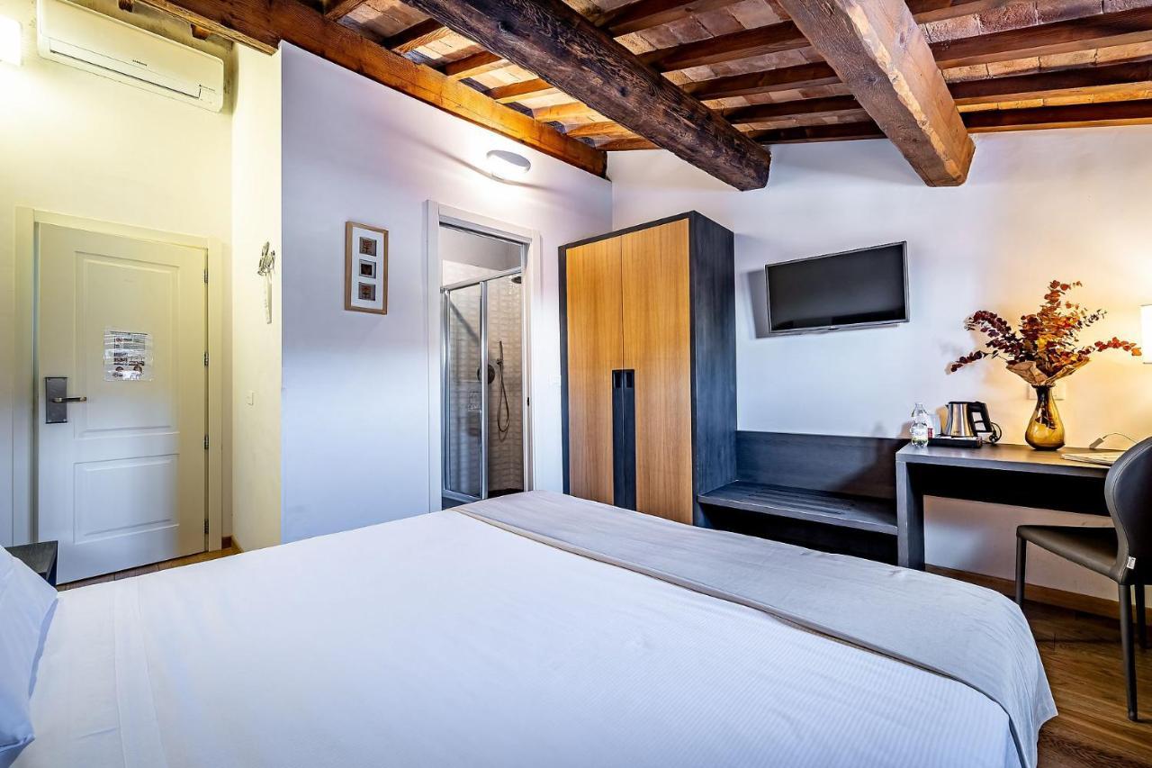Double or Twin Room Attic