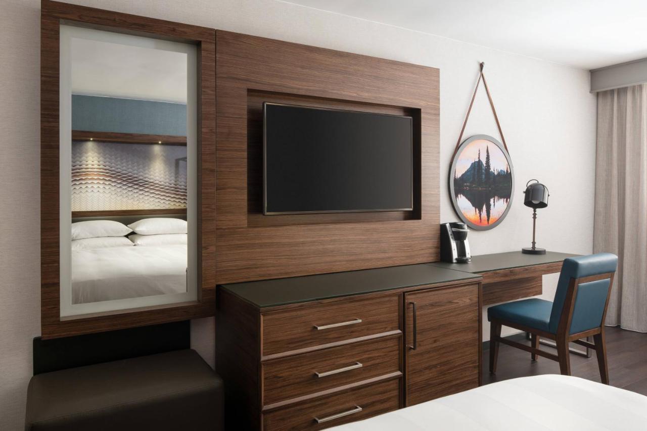 King Guest Room