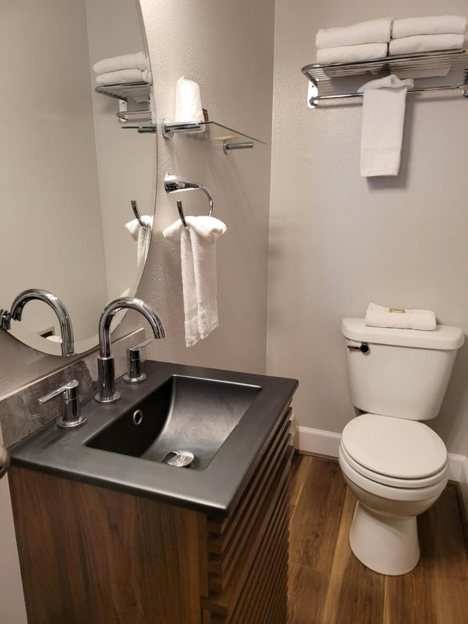 Queen Suite