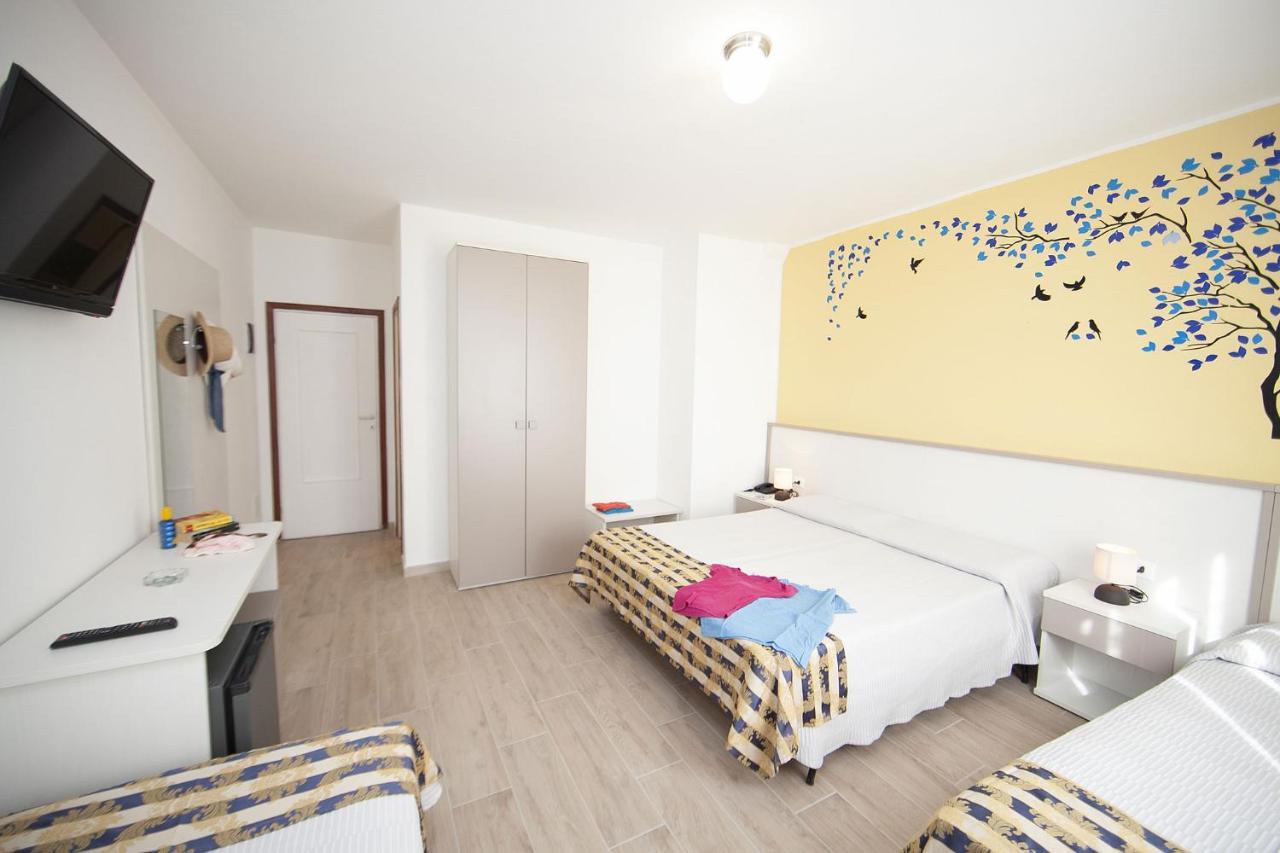 Classic Triple Room,1388524727:JPEG